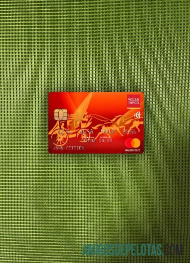 Frente Photolook do Wells Fargo Bank Mastercard dos EUA exemplo real